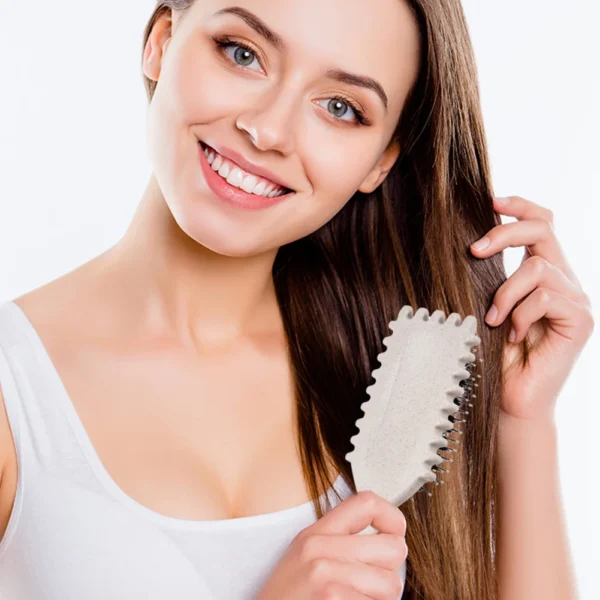 Curly Hair Brush for Combing and Shaping Curls - Image 3